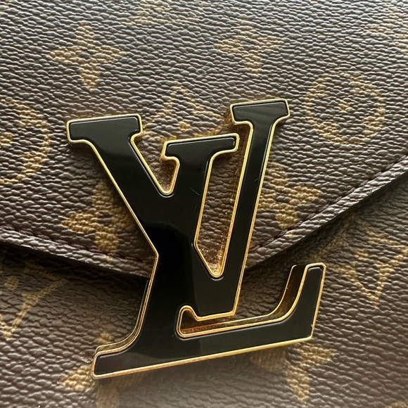 Louis Vuitton Passy bag - Picture 12 of 12